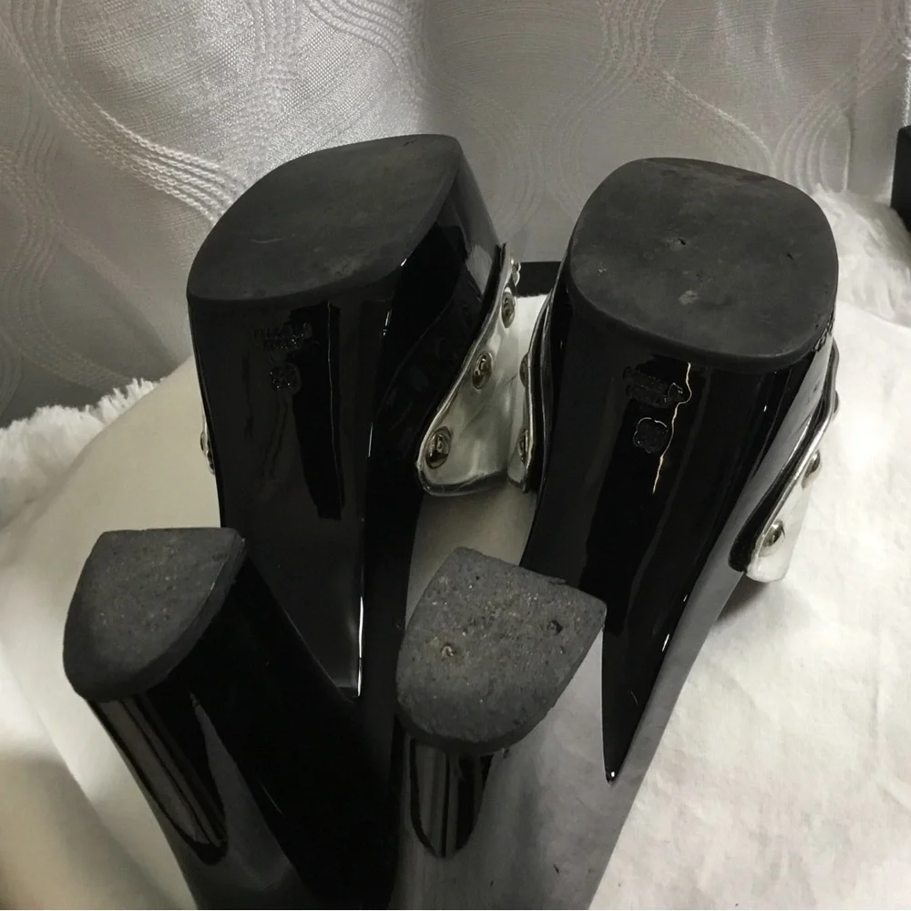 Giuseppe Zanotti Metallic Silver Slide Mules - Picture 7 of 10